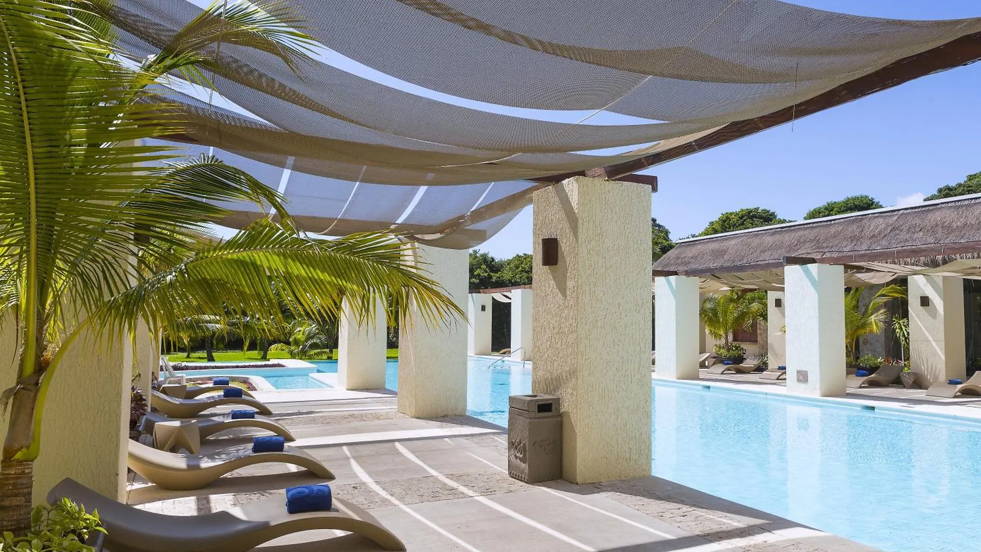 Family Selection At Grand Palladium Kantenah Resort & Spa Akumal