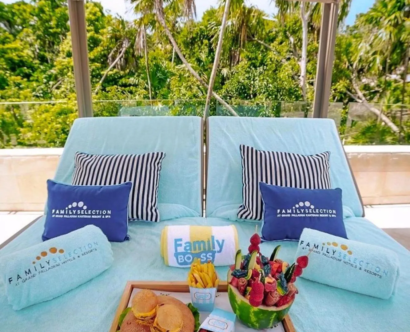*****  Family Selection At Grand Palladium Kantenah Resort & Spa Akumal Mexico