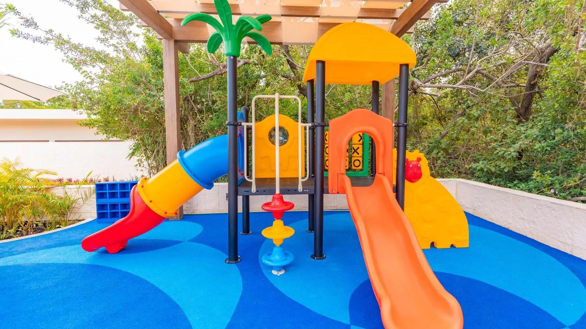 Family Selection At Grand Palladium Kantenah Resort & Spa Akumal